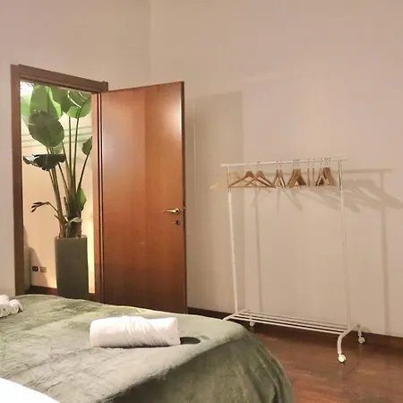 Ampia Casa In Corso Buenos Aires, 6min Dal Duomo Apartment